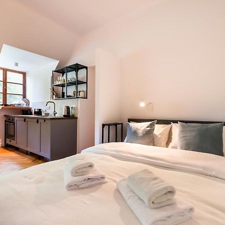 Comfortable Old Town Apartment Варшава Экстерьер фото