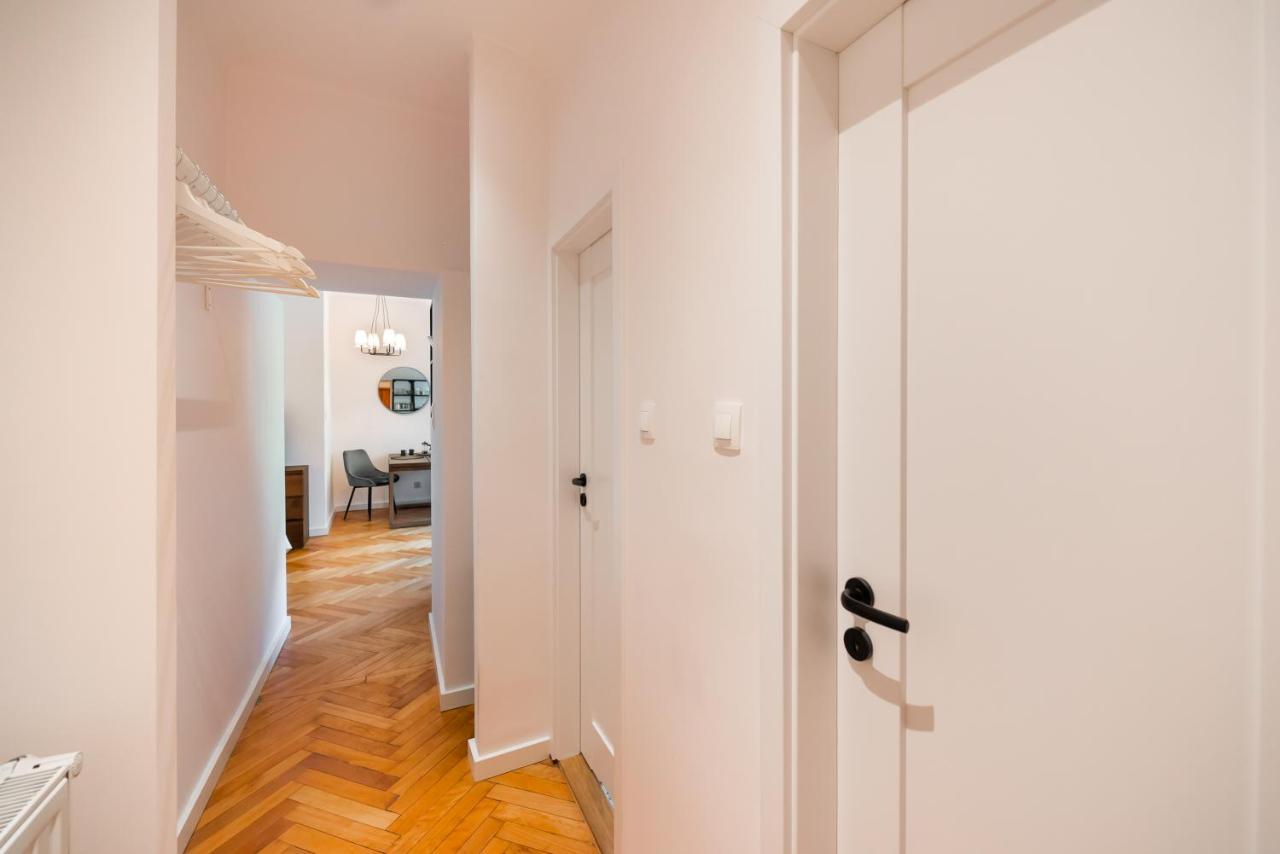 Comfortable Old Town Apartment Варшава Экстерьер фото